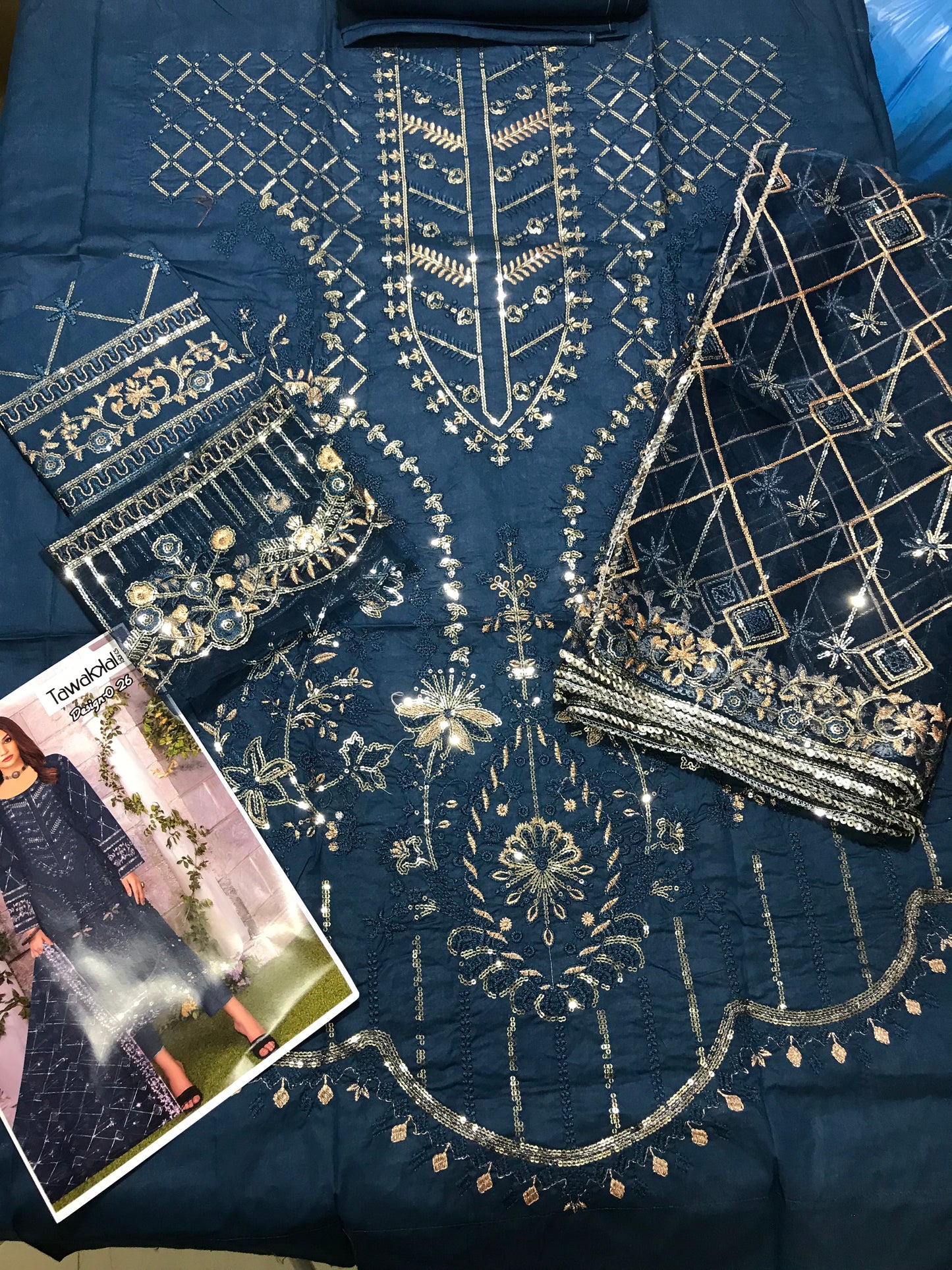 COTTON EMBROIDERED DRESS WITH ORGANZA EMBROIDERED DUPATTA