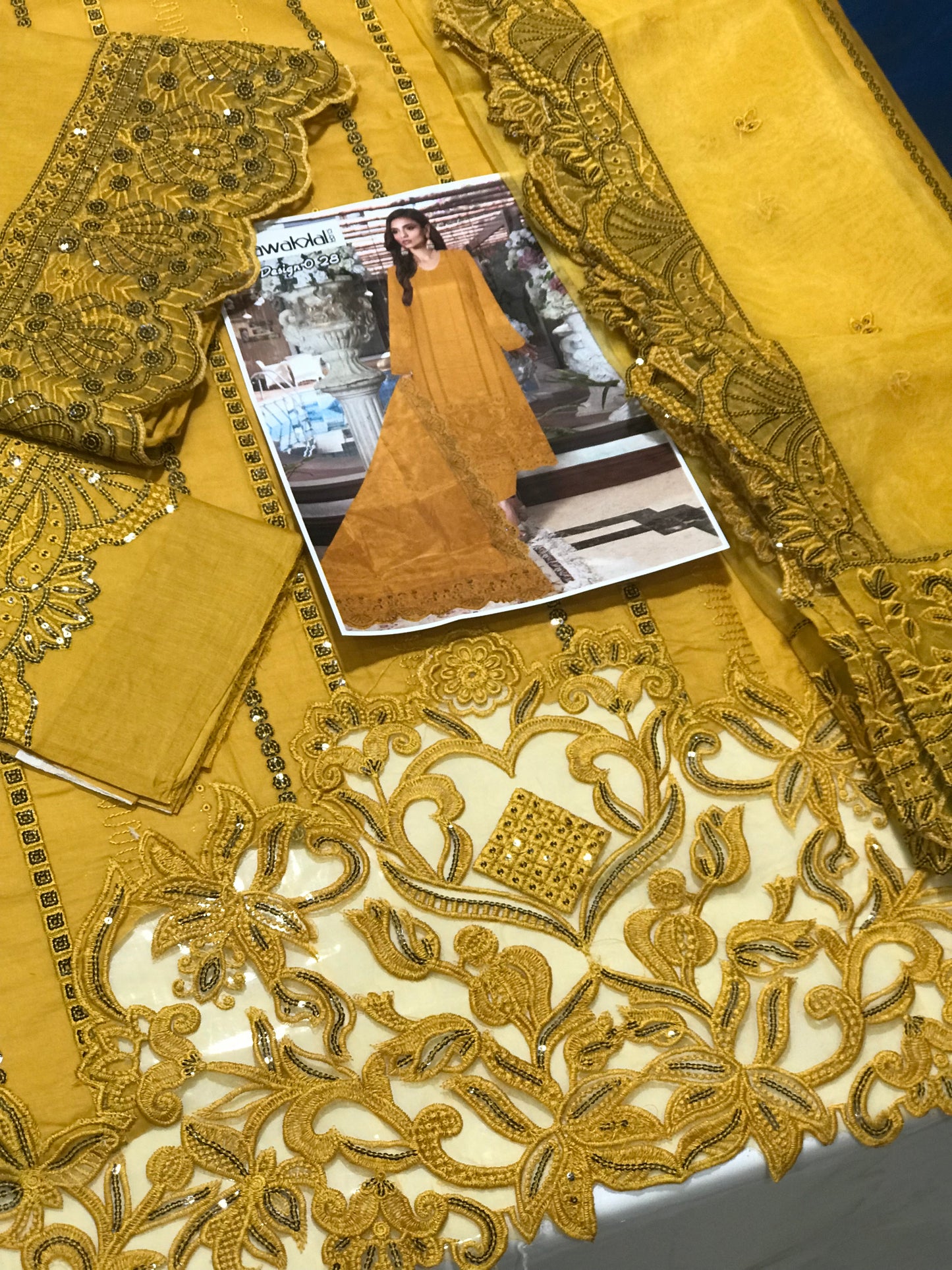 COTTON EMBROIDERED DRESS WITH ORGANZA EMBROIDERED DUPATTA