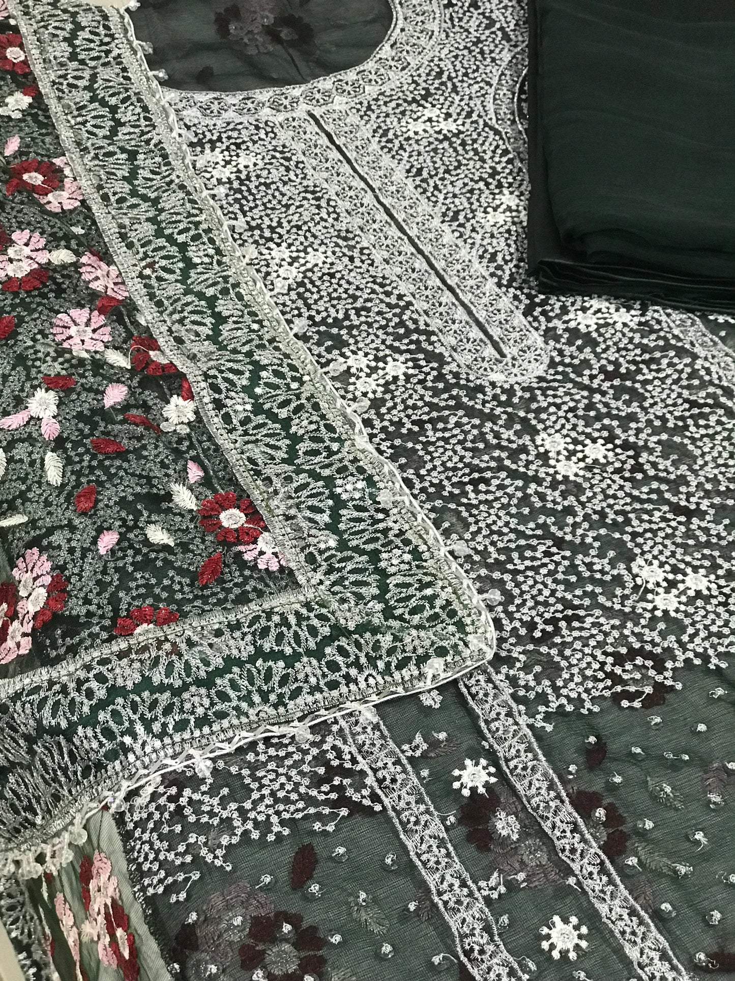 Jazmin-Inspired Dark Green Semi-Pure Chiffon Party Wear Ensemble with Zari Sequins Embroidered Shirt & Net Dupatta