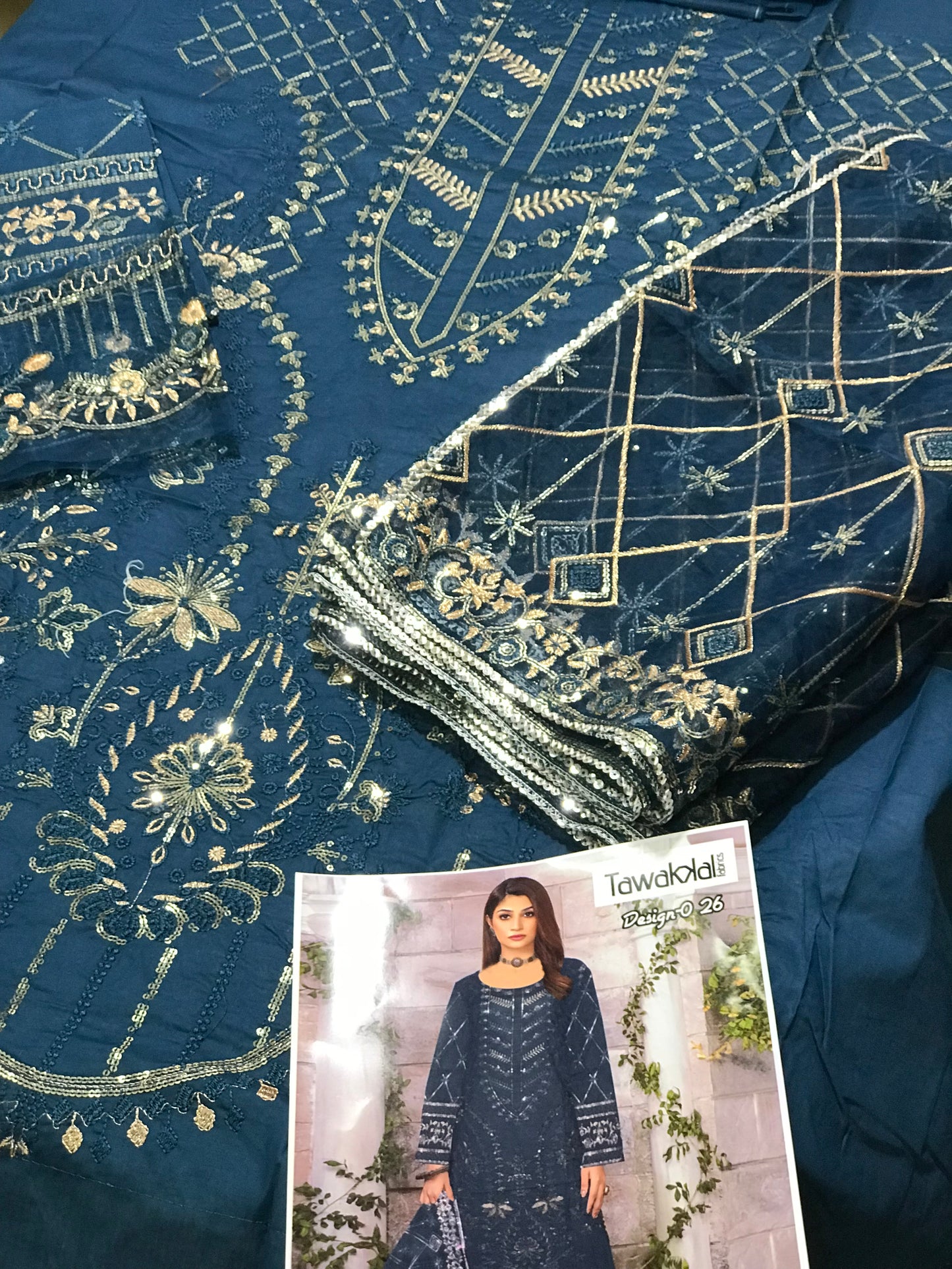 COTTON EMBROIDERED DRESS WITH ORGANZA EMBROIDERED DUPATTA