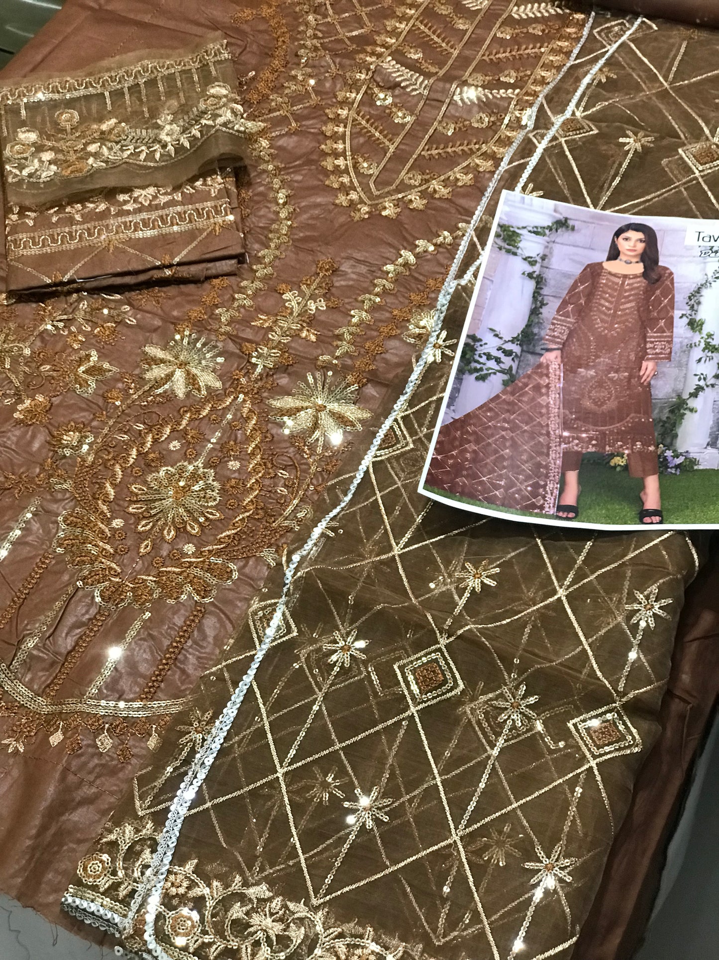 COTTON EMBROIDERED DRESS WITH ORGANZA EMBROIDERED DUPATTA