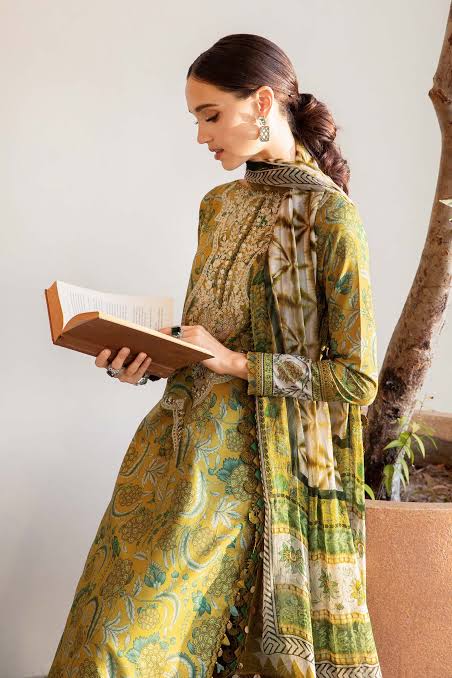 Maria B | 3 Piece Unstitched Printed Lawn Suit | MPT-2513-B