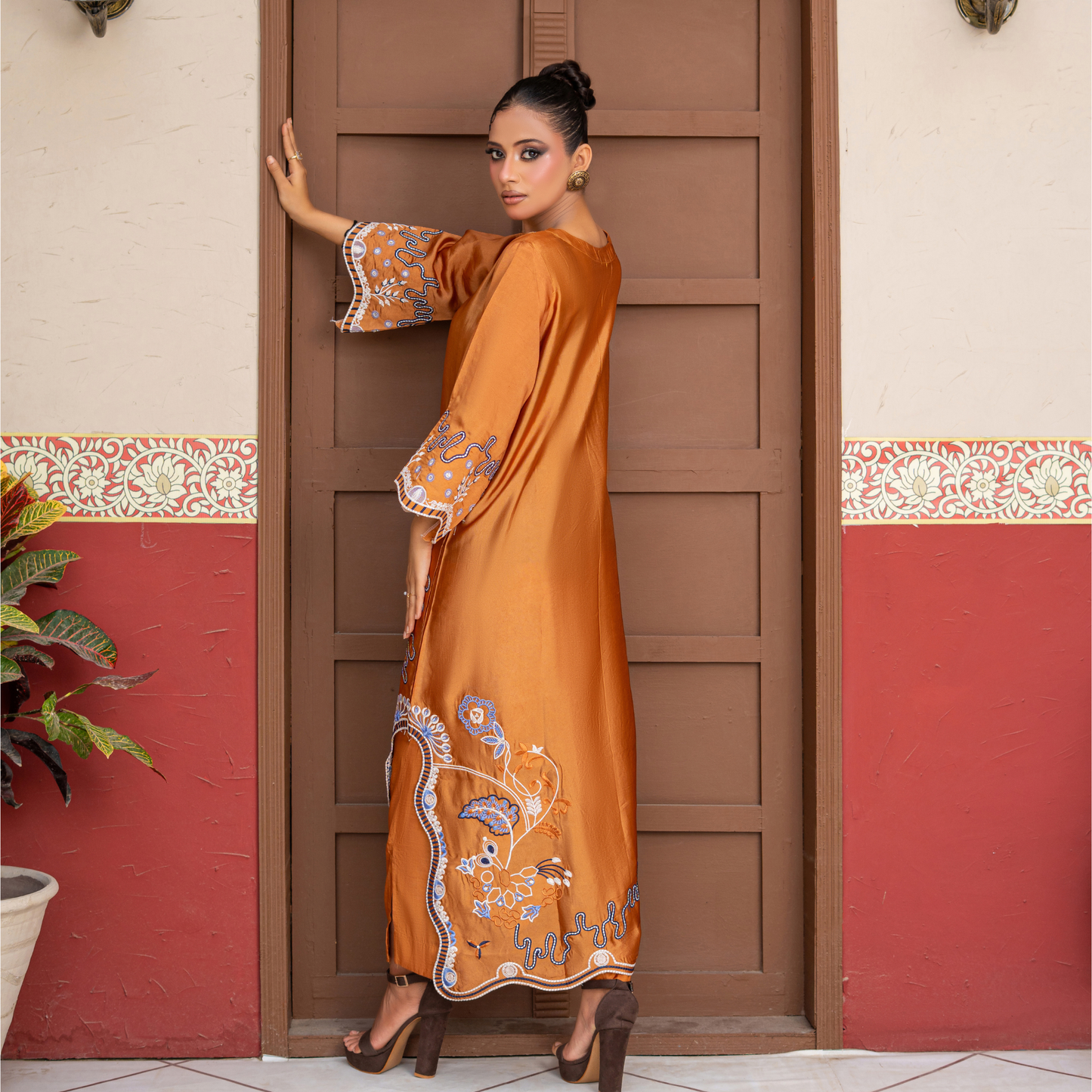 Premium Sheesha Silk Kaftan | Embroidered 3 Piece Pakistani Dress