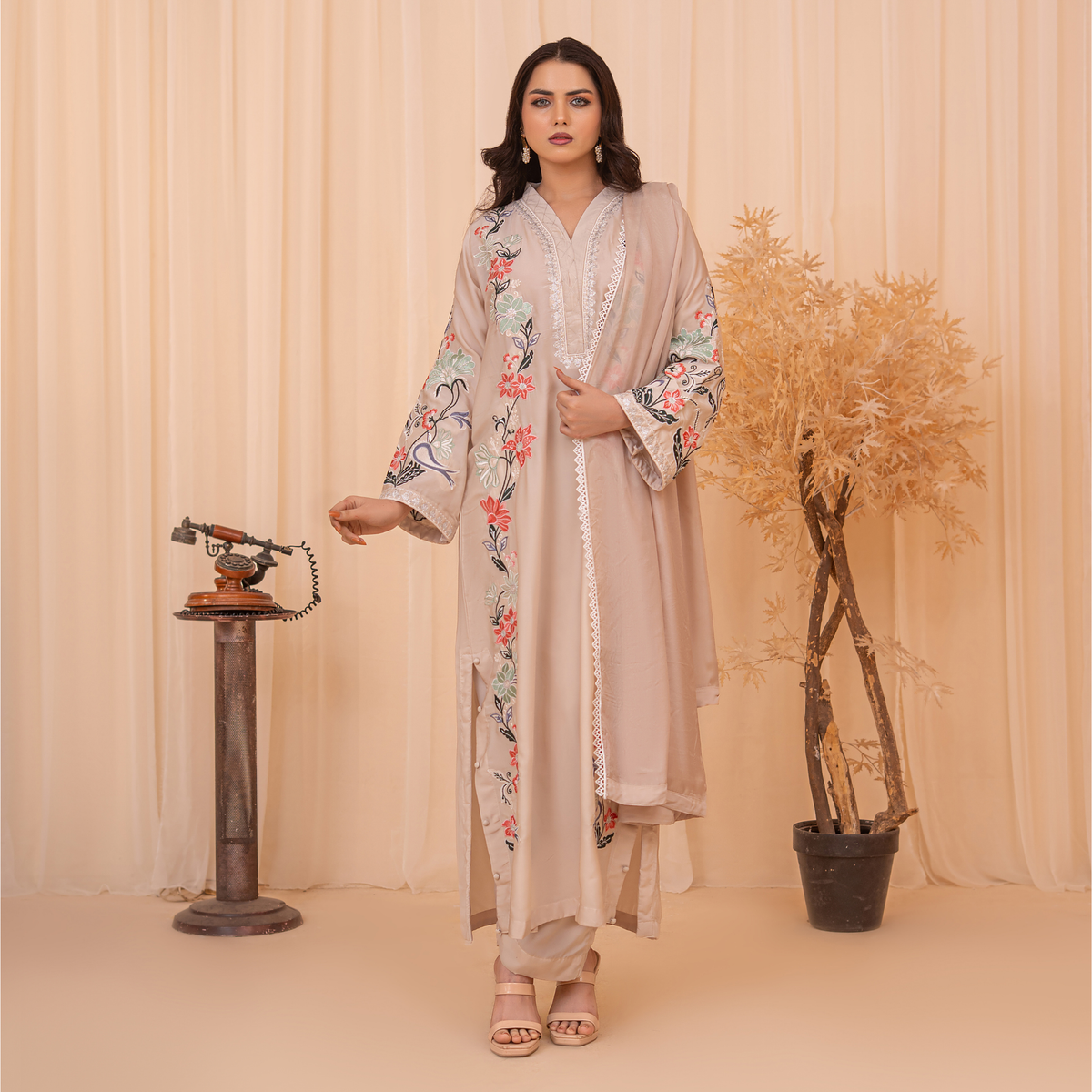 3-Piece Embroidered Velvet Silk Kaftan Set for Women | Luxury Party Wear Outfit